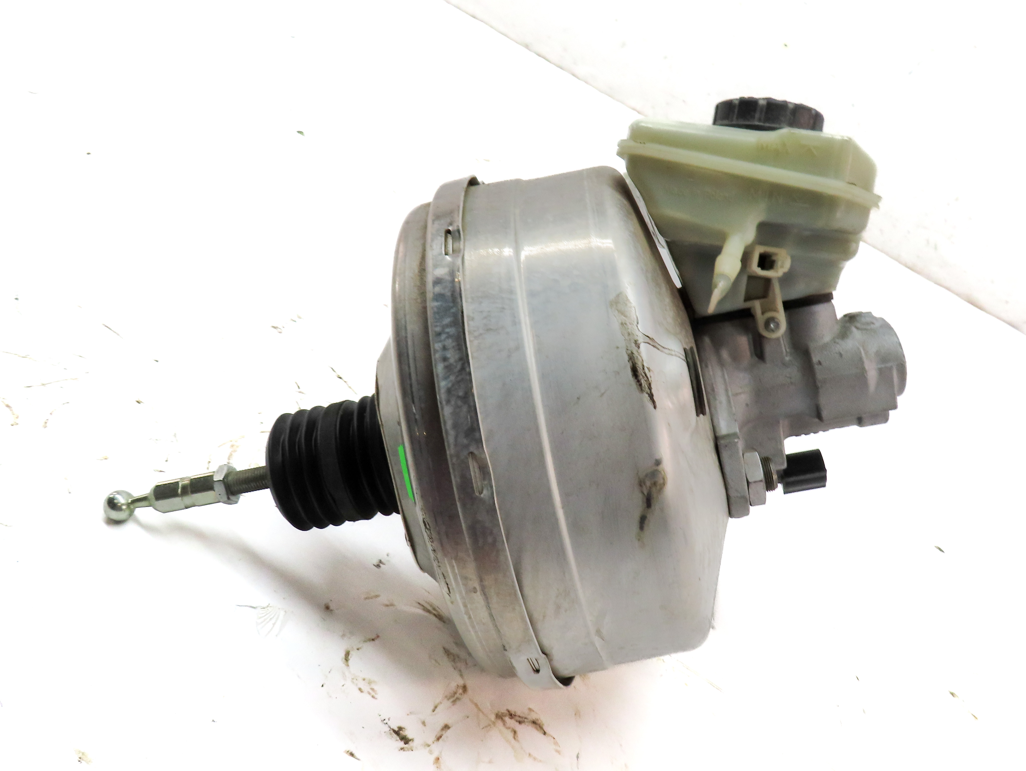 2017-2020 AUDI Q7 (4M) POWER BRAKE BOOSTER w/ MASTER CYLINDER & RESERVOIR — exact item pictured